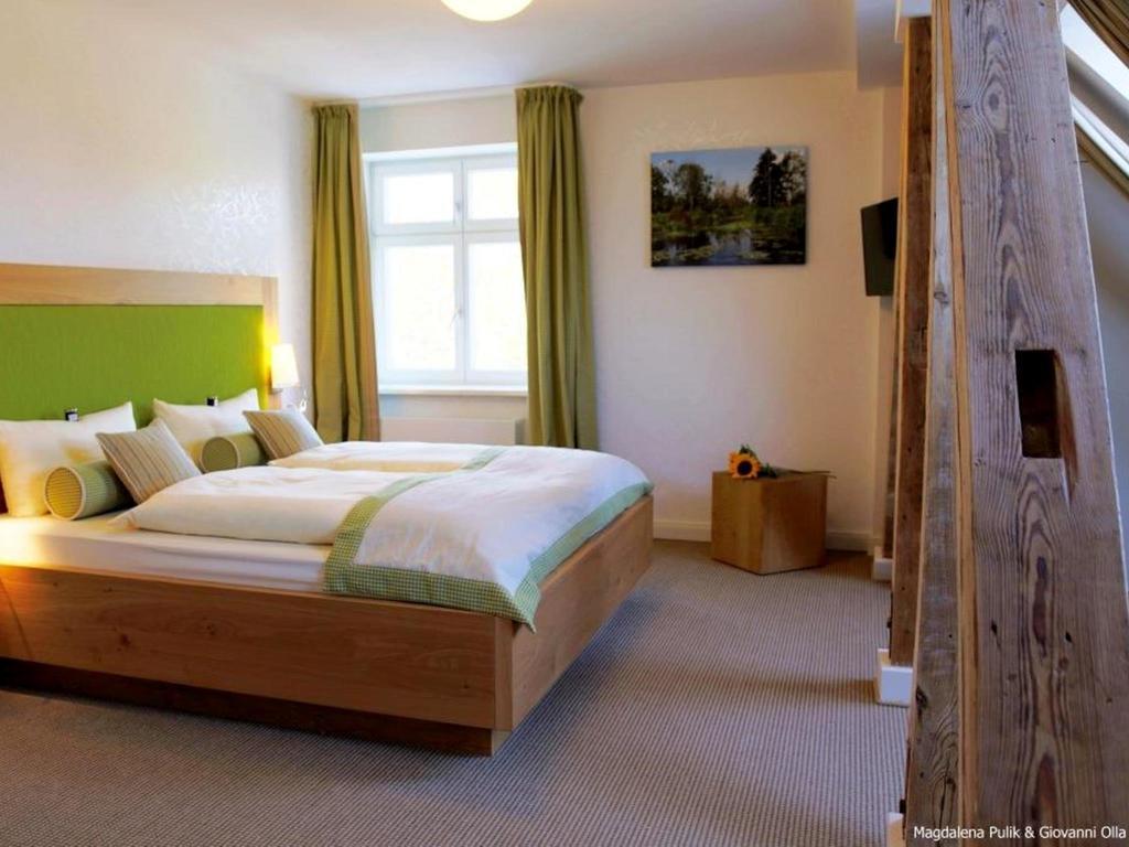 Hotel Und Restaurant Am Peenetal Liepen  Room photo